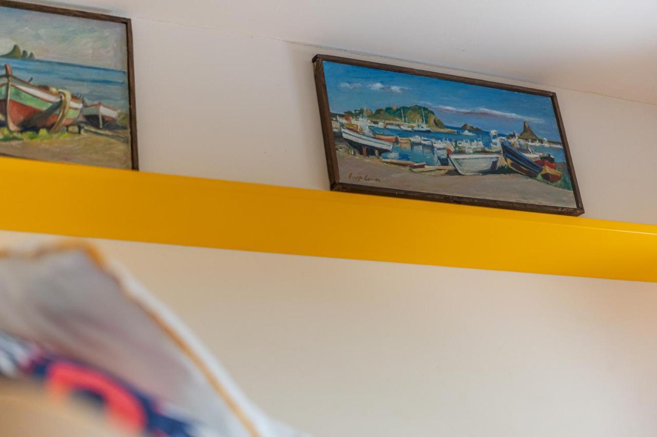 Old Memories House Apartment ตาออร์มินา ภายนอก รูปภาพ